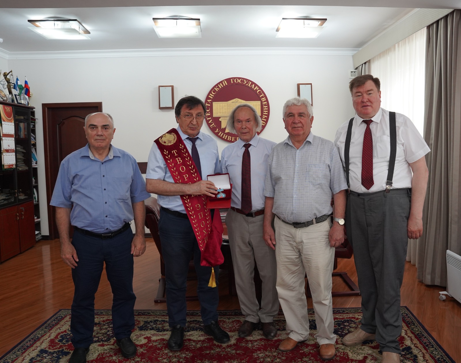 Муртазали Рабаданов встретился с делегацией из Республики Татарстан