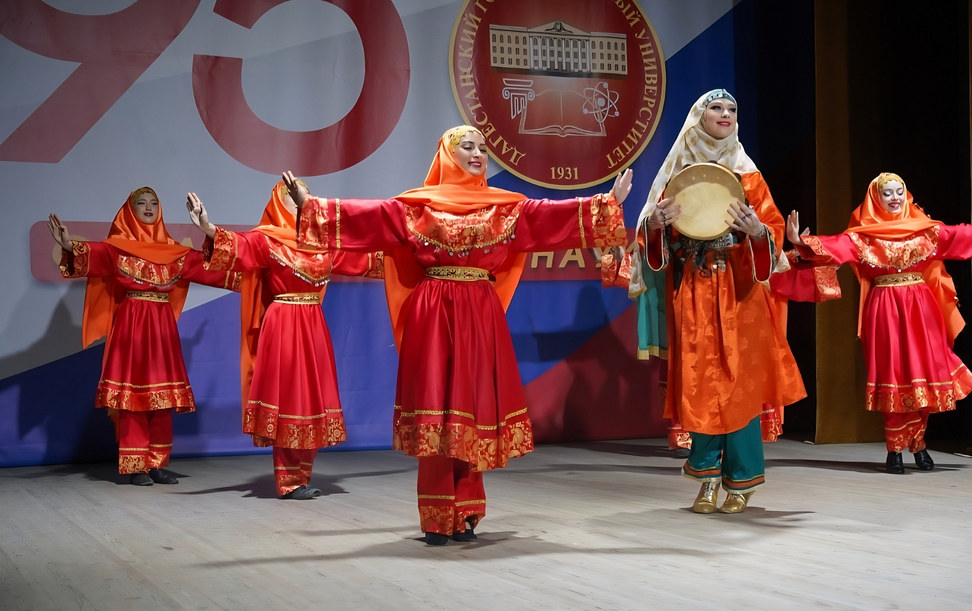 «Студенческая весна» в ДГУ: 95 лет традиций, творчества и единства